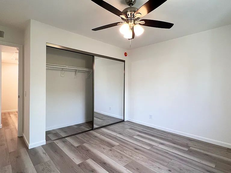 134 S Western Ave #10 — Photo 13