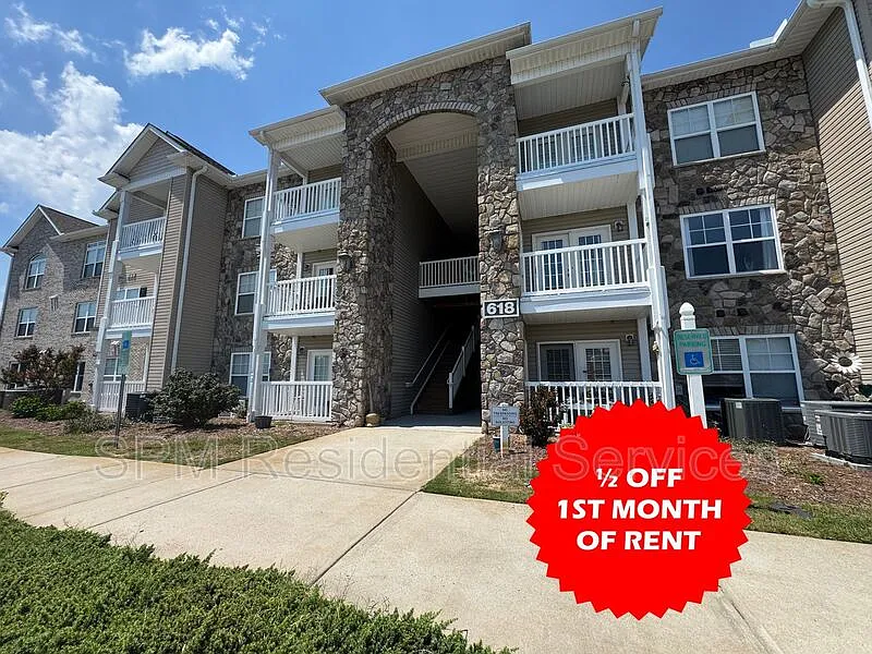 618 Condo Club Dr — Photo 1