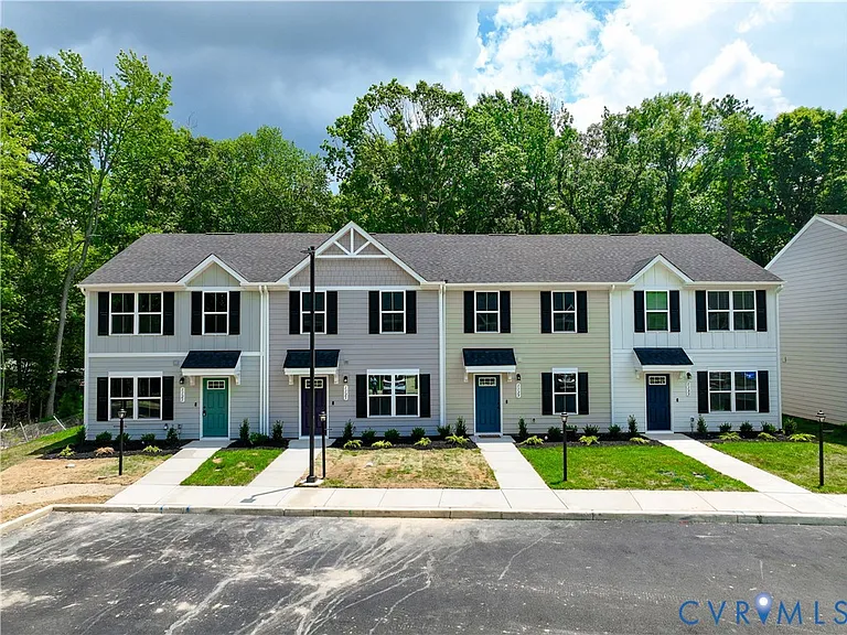 1121 Canterbury Ridge Rd — Photo 4