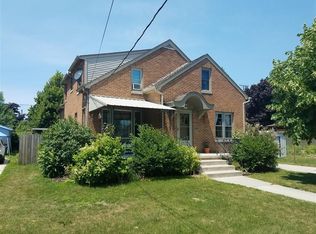 1310 S 21st St, Manitowoc, WI 54220