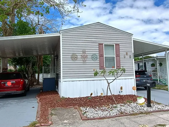 7271 81st St N #20, Saint Petersburg, FL 33710