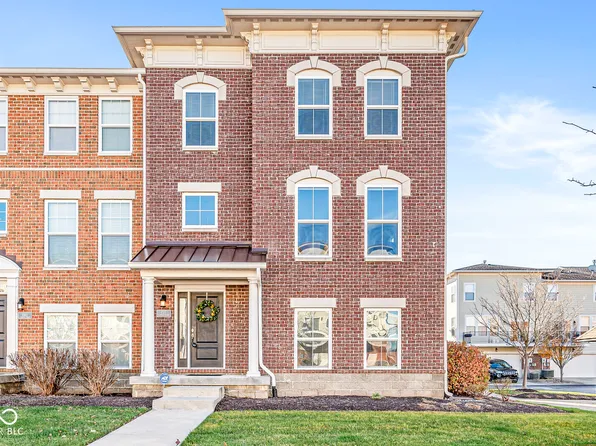 6361 Fairfield St, Whitestown, IN 46075