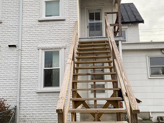 2nd image of 436 W Market St
