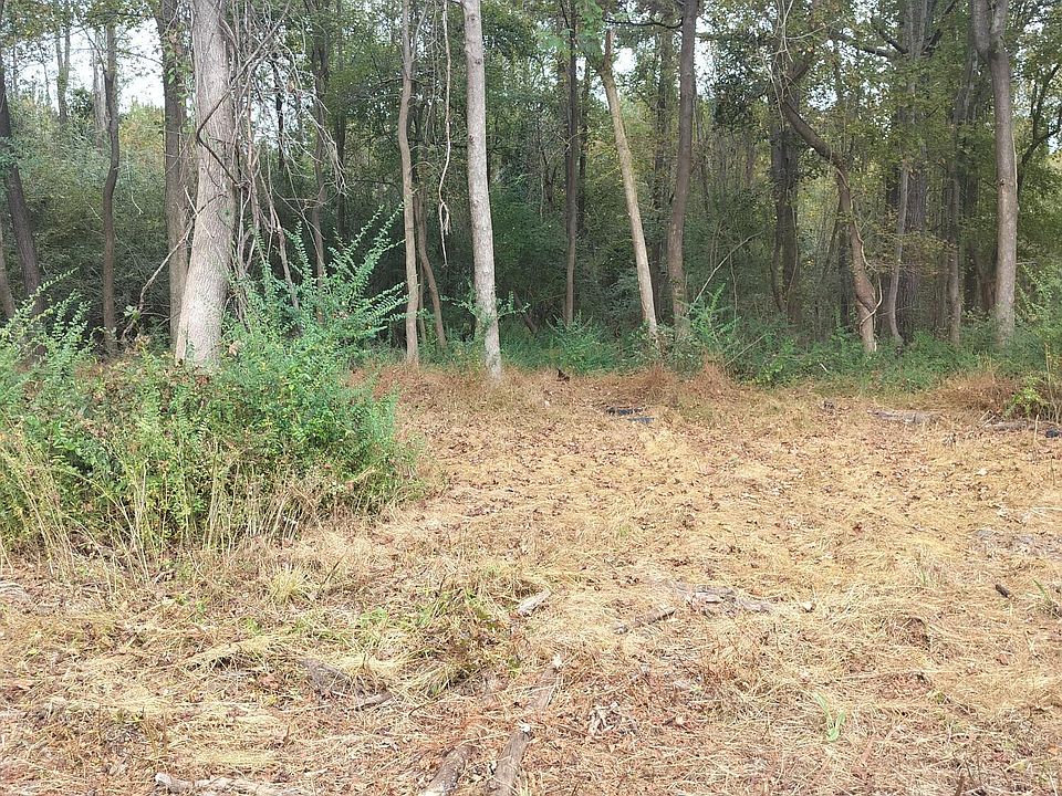 2nd image of 2523 Rockhill Road