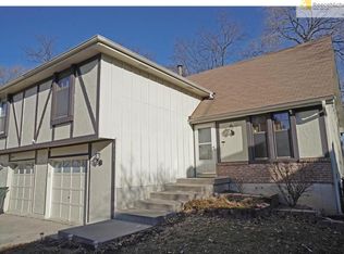 8225 Switzer Rd, Overland Park, KS 66204