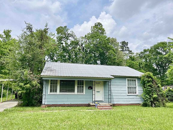 3rd image of 10363 White Oak Dr
