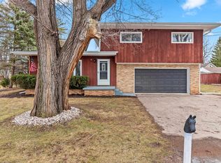 1320 Sheboygan St, Oshkosh, WI