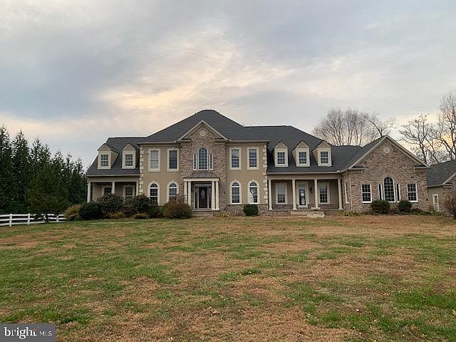1st image of 311 Whistling Swan Way