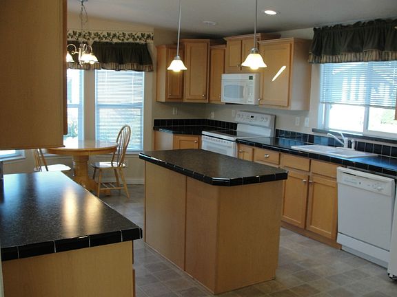 4th image of 1808 139th Street Ct E