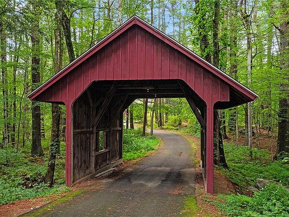 2nd image of 45 Hemlock Farm Trl