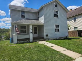 143 W Grant St, Lowellville, OH 44436