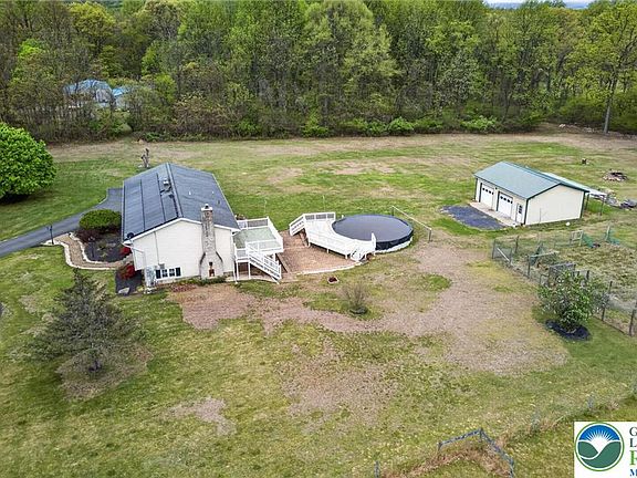 3rd image of 158 Saint Peters Rd