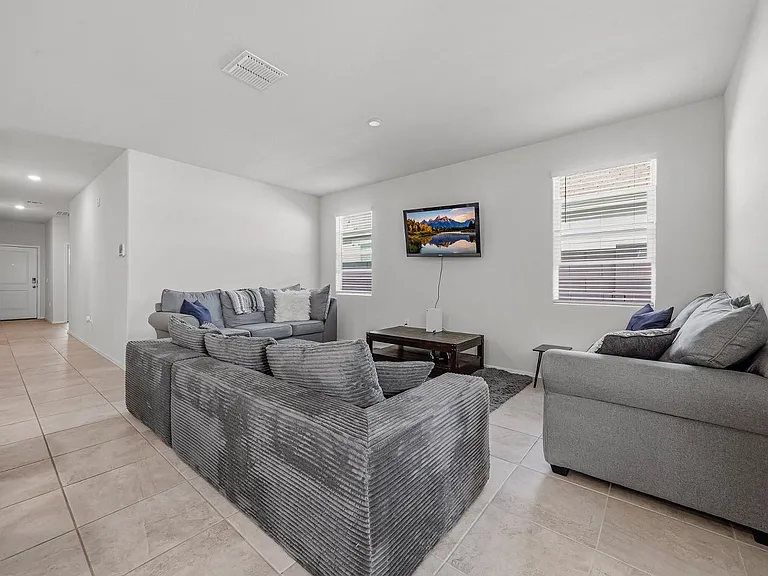 25285 N 185th Dr — Photo 14