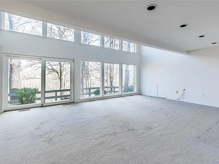7520 Spectrum Way — Photo 7