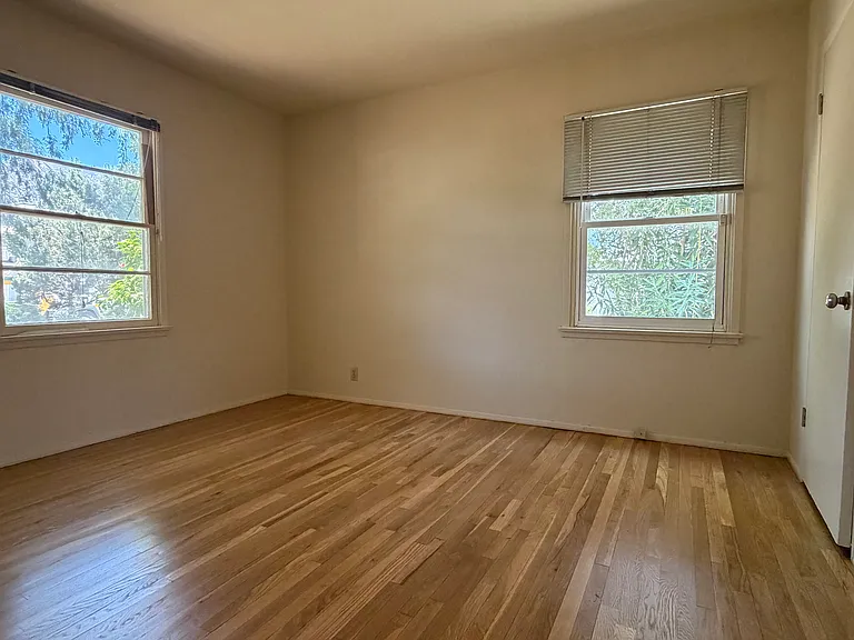 2404 Cooley Pl — Photo 7