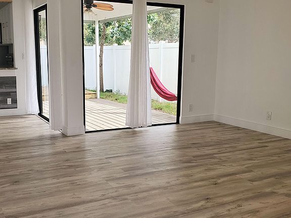 2nd image of 202 Lakewood Drive #11a