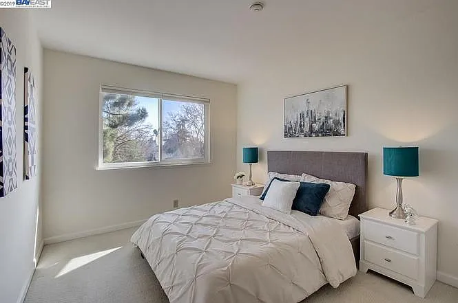 5877 Central Ave — Photo 17