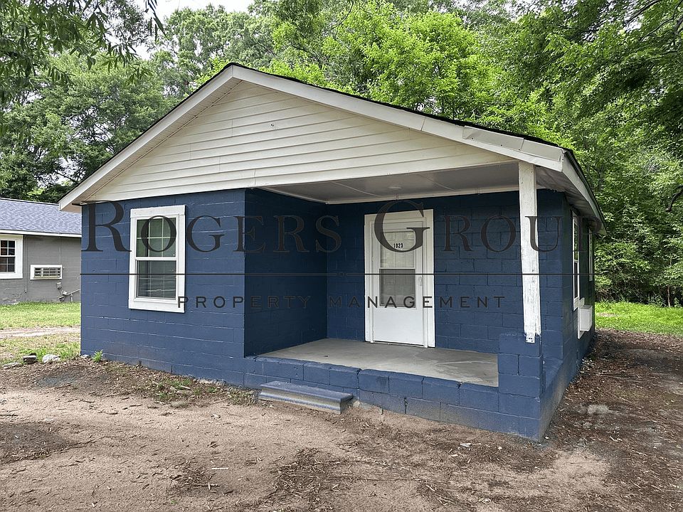 1st image of 1023 Hughes St