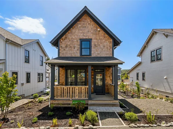 15 Spoke Lane, Pacific Beach, WA 98571