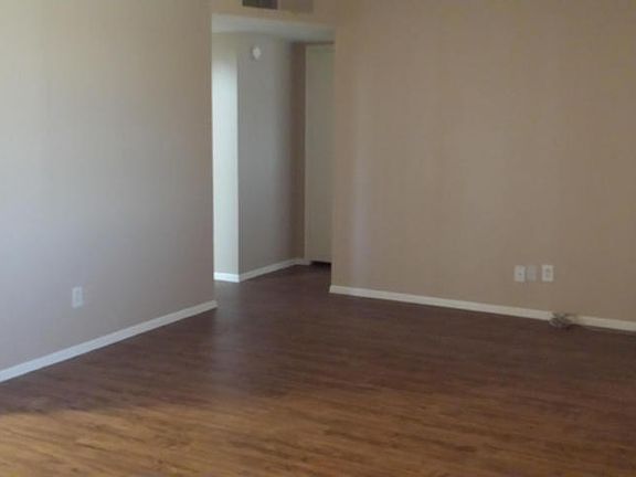 5th image of 4120 W Morten Ave
