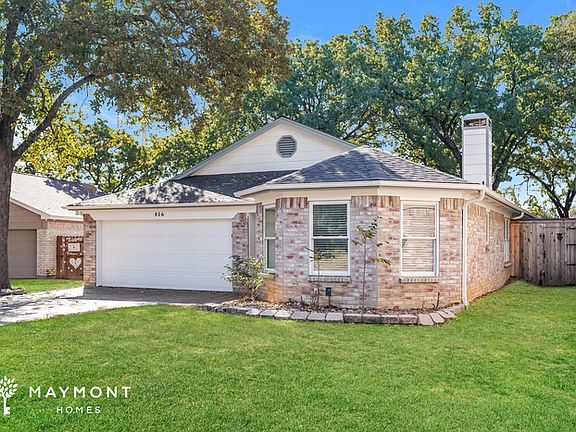 3rd image of 806 Love Wood Ln