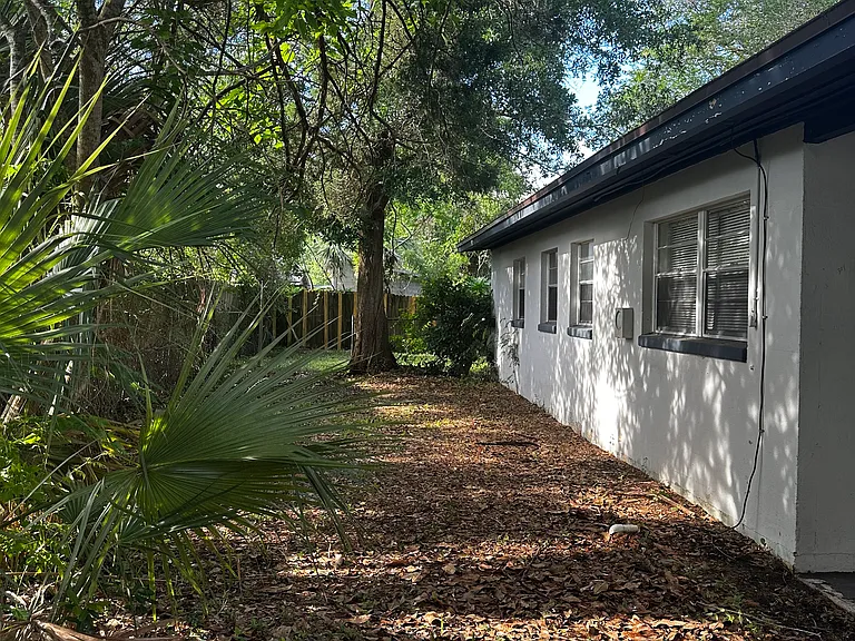 10757 S Hawaii Dr — Photo 27