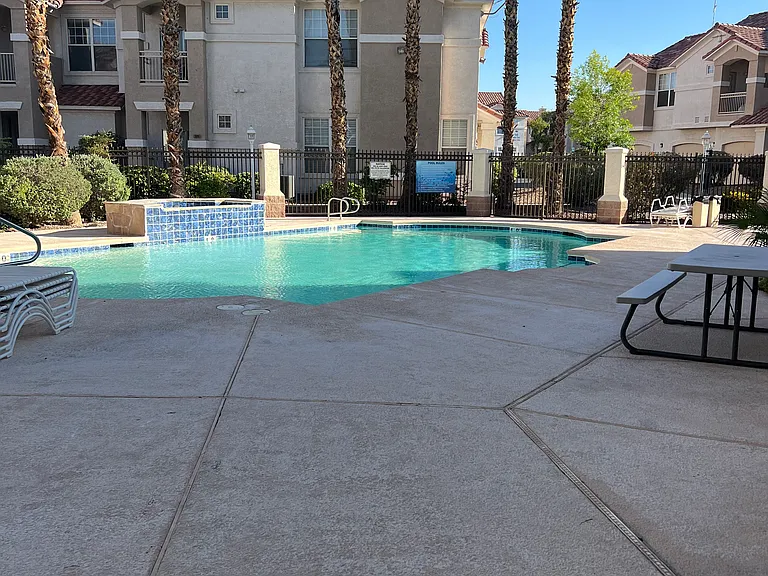 8555 W Russell Rd #2001 — Photo 21
