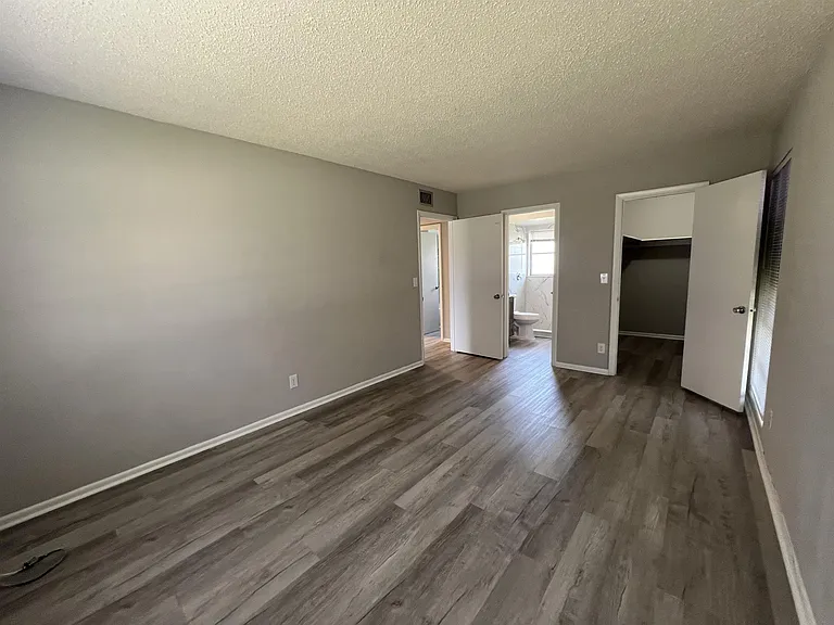 1920 W Lakeview Blvd #1 — Photo 19