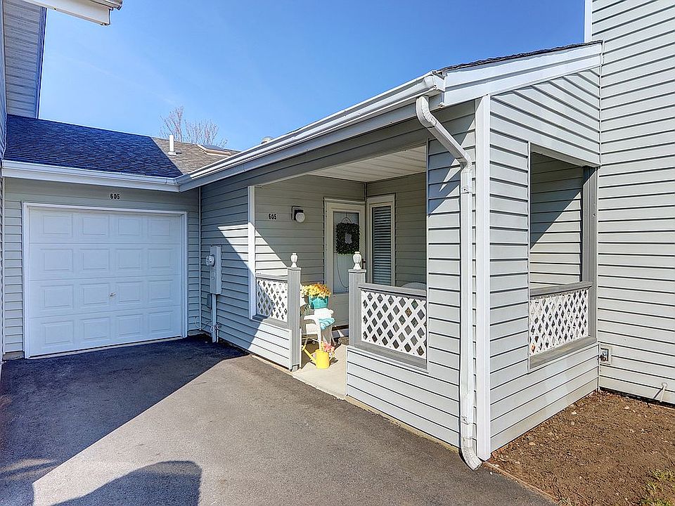 1st image of 605 Elton Ct S