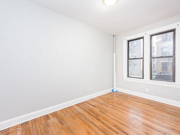 4th image of 32-15 34th St #1GG
