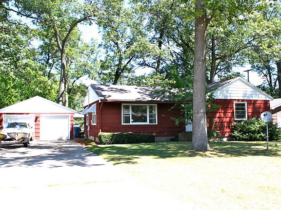 2nd image of 1620 Oak Park Dr