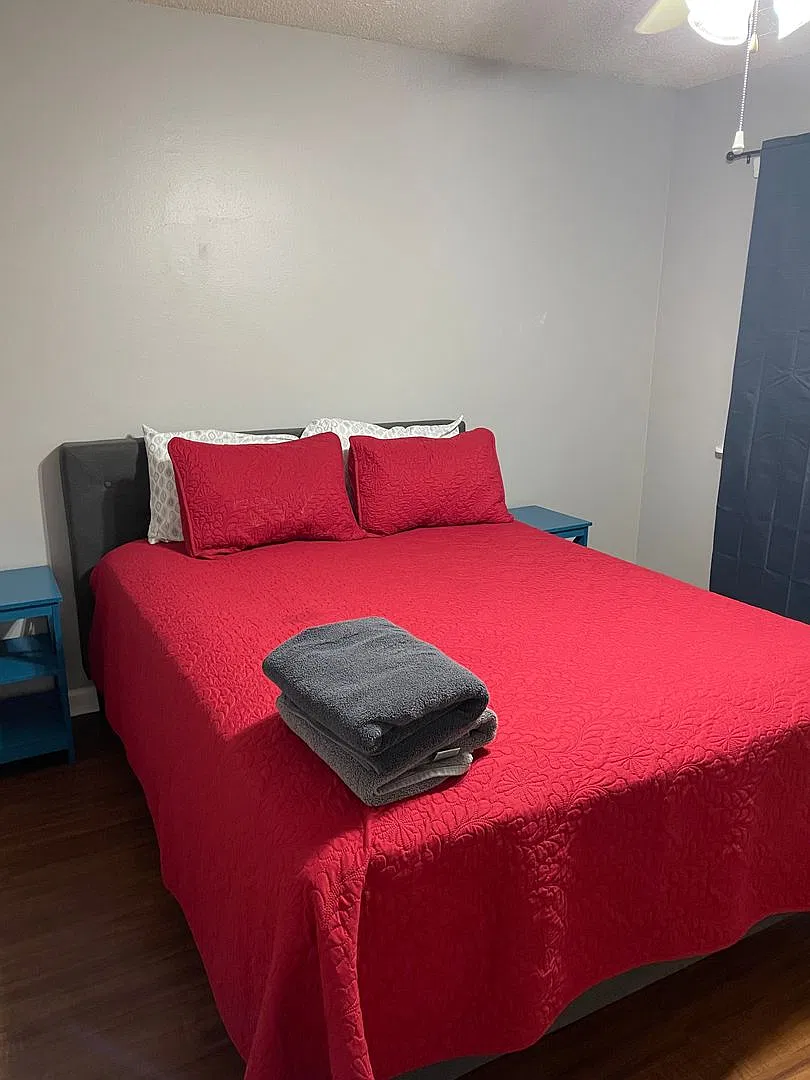 Cozy 1 bedroom townhome — Photo 3