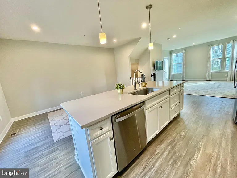 9537 Tall Oaks Rd — Photo 16