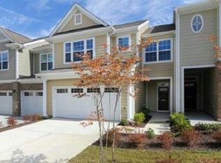 10118 Knotty Pine Ln, Raleigh, NC 27617