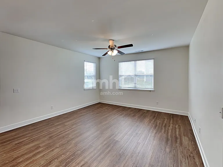 5236 Lake Maxwell Dr — Photo 14
