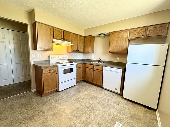 4th image of 2269 11th Ave E APT 1