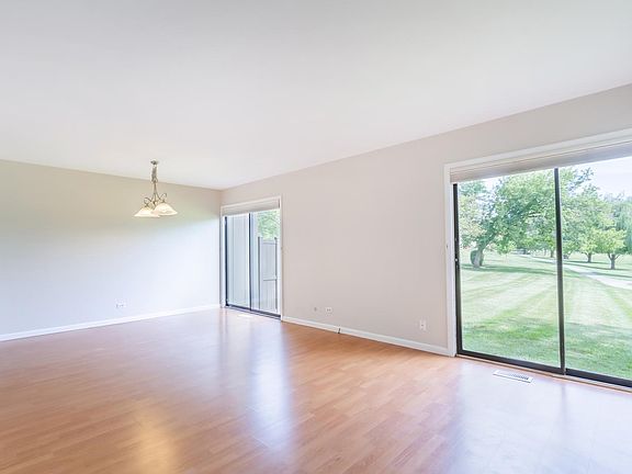 2nd image of 712 Yosemite Ct