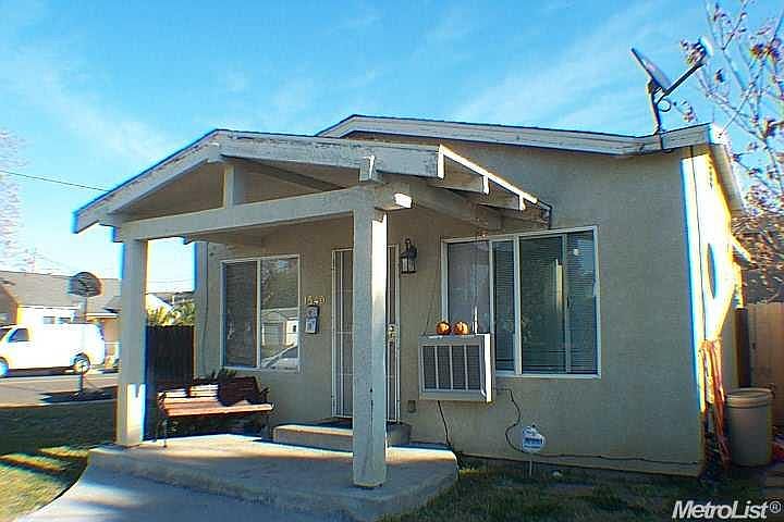 1st image of 1540 Palm Ave