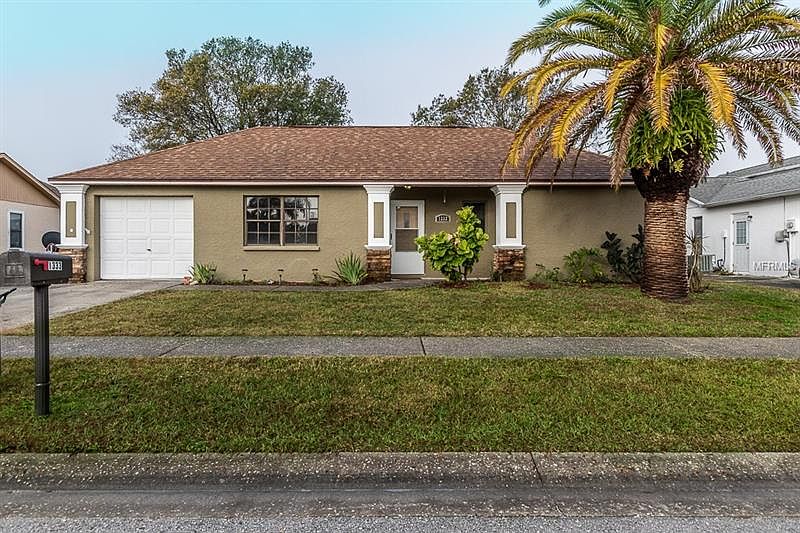 1st image of 1333 Persimmon Dr