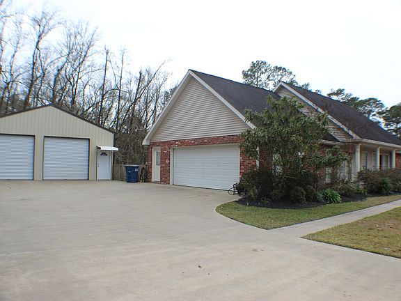 2nd image of 1403 Tomahawk Dr