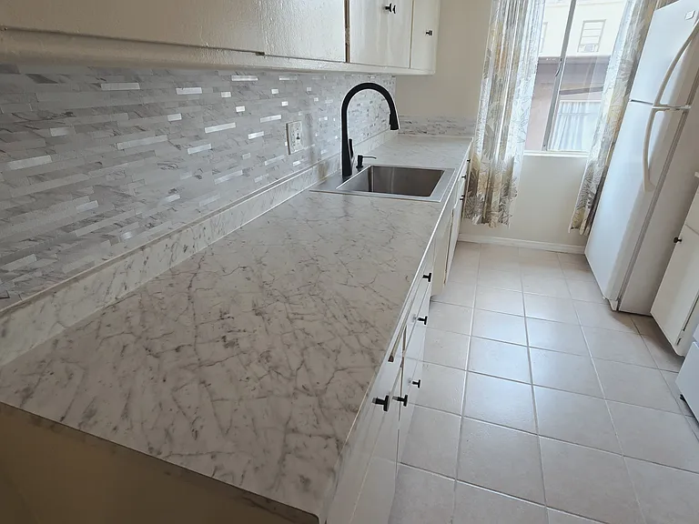 526 S Saint Andrews Pl #28 — Photo 14