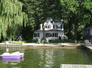 3045 E Lakeshore Dr, Twin Lakes, WI 53181