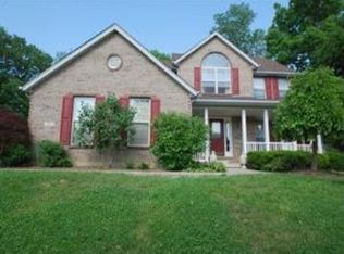 33 Wallace Grove Ln, Milford, OH 45150