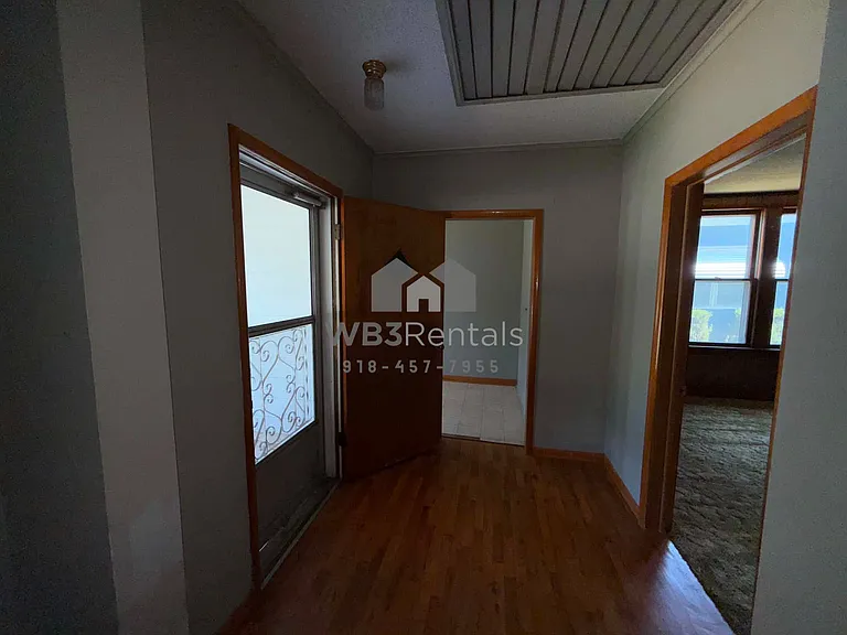 1405 Baltimore Ave — Photo 3