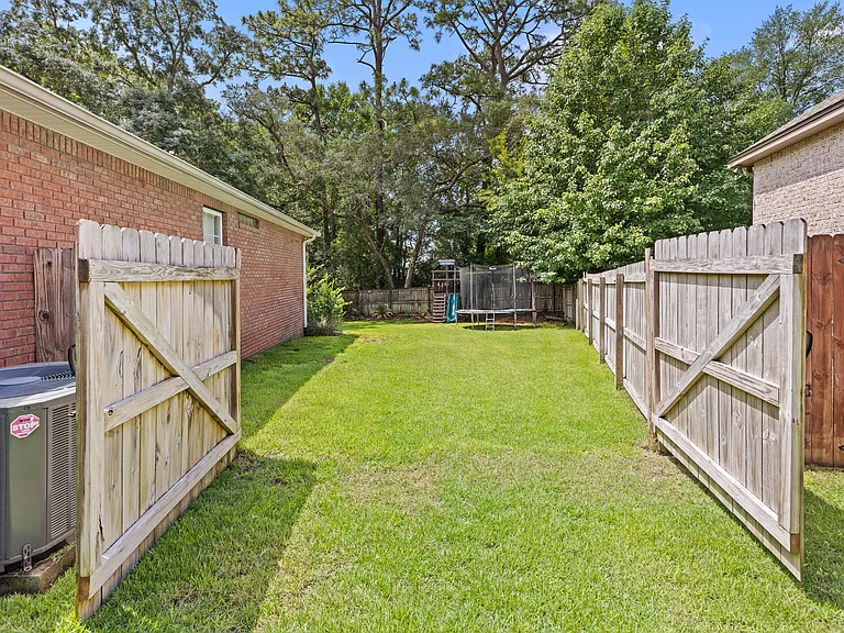 4484 New Market Rd — Photo 40