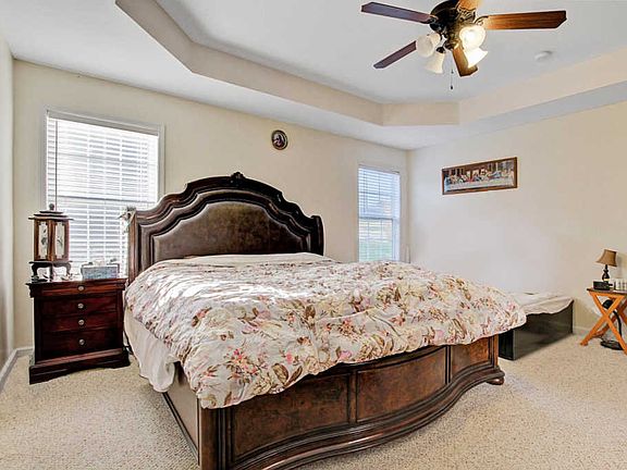 5th image of 3148 Brook Hill Dr
