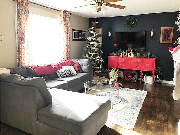 5th image of 22 Whitney Pl