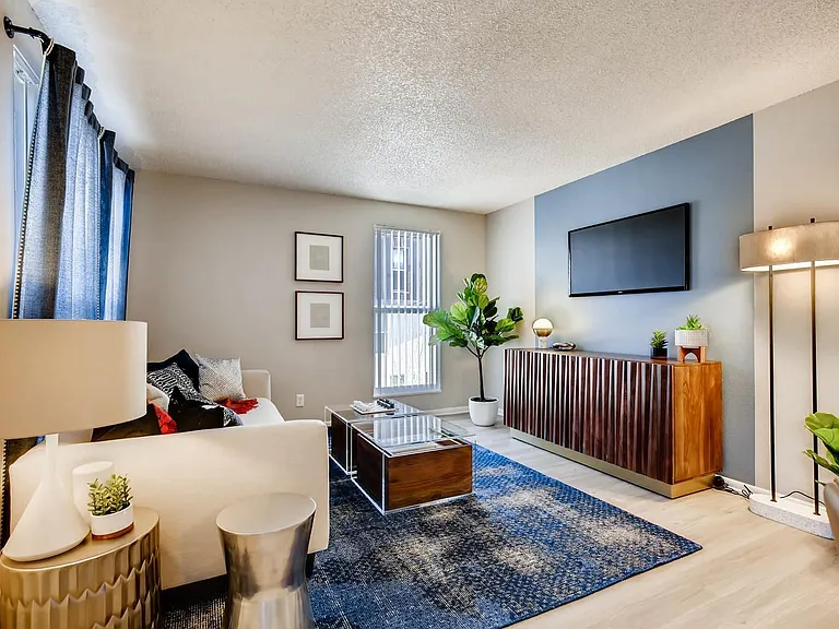 Copperwood Apartments — Photo 32