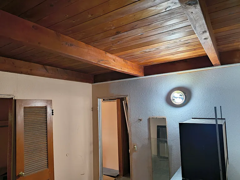 302 Hinde Pl — Photo 16