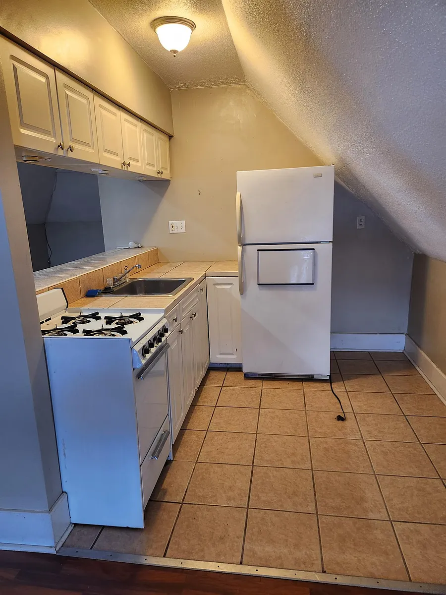 Building Photo - 424 Virginia Ave #4
